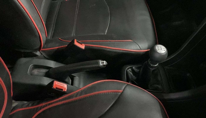 2017 Maruti Swift VXI, Petrol, Manual, 65,365 km, Gear Lever