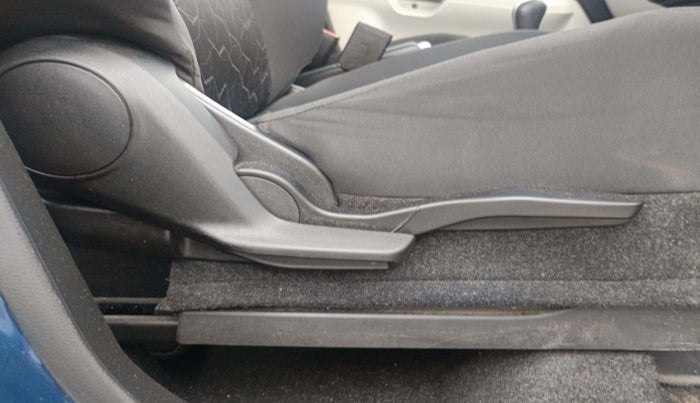 2018 Maruti IGNIS ALPHA 1.2 AMT, Petrol, Automatic, 25,018 km, Driver Side Adjustment Panel