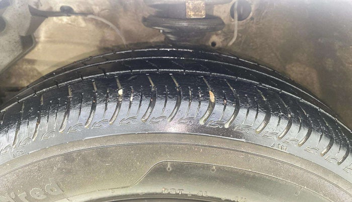 2019 Maruti S PRESSO VXI AMT, Petrol, Automatic, 60,773 km, Left Front Tyre Tread