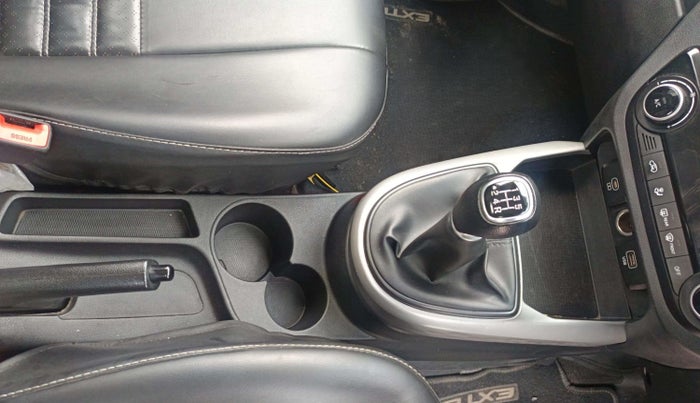 2023 Hyundai EXTER SX 1.2 CNG MT, CNG, Manual, 28,069 km, Gear Lever