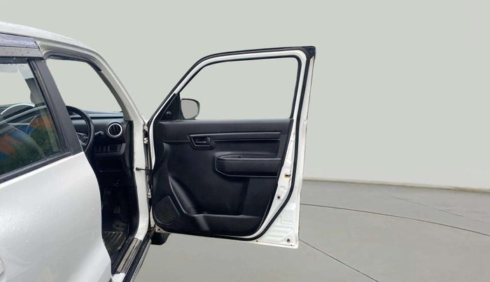 2021 Maruti S PRESSO VXI+, Petrol, Manual, 24,059 km, RHS Front Door