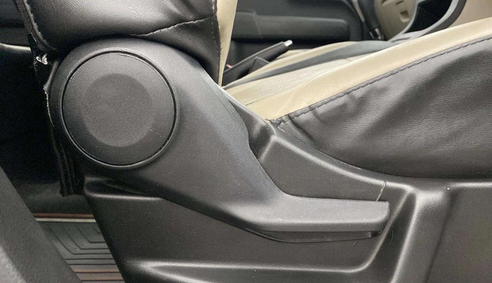 2022 Maruti New Wagon-R VXI 1.0 AMT, Petrol, Automatic, 24,840 km, Driver Side Adjustment Panel