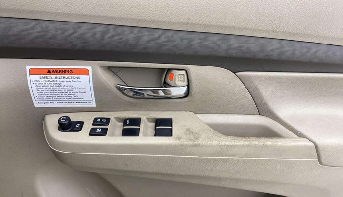 2021 Maruti Ertiga VXI CNG, CNG, Manual, 53,115 km, Driver Side Door Panels Control