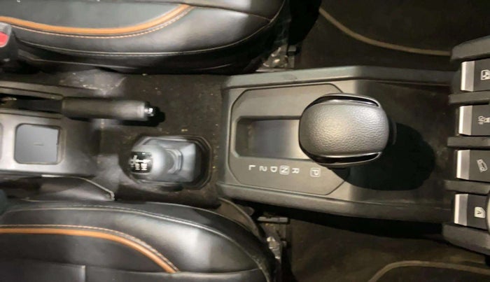 2023 Maruti JIMNY ALPHA ALL GRIP PRO AT, Petrol, Automatic, 11,643 km, Gear Lever