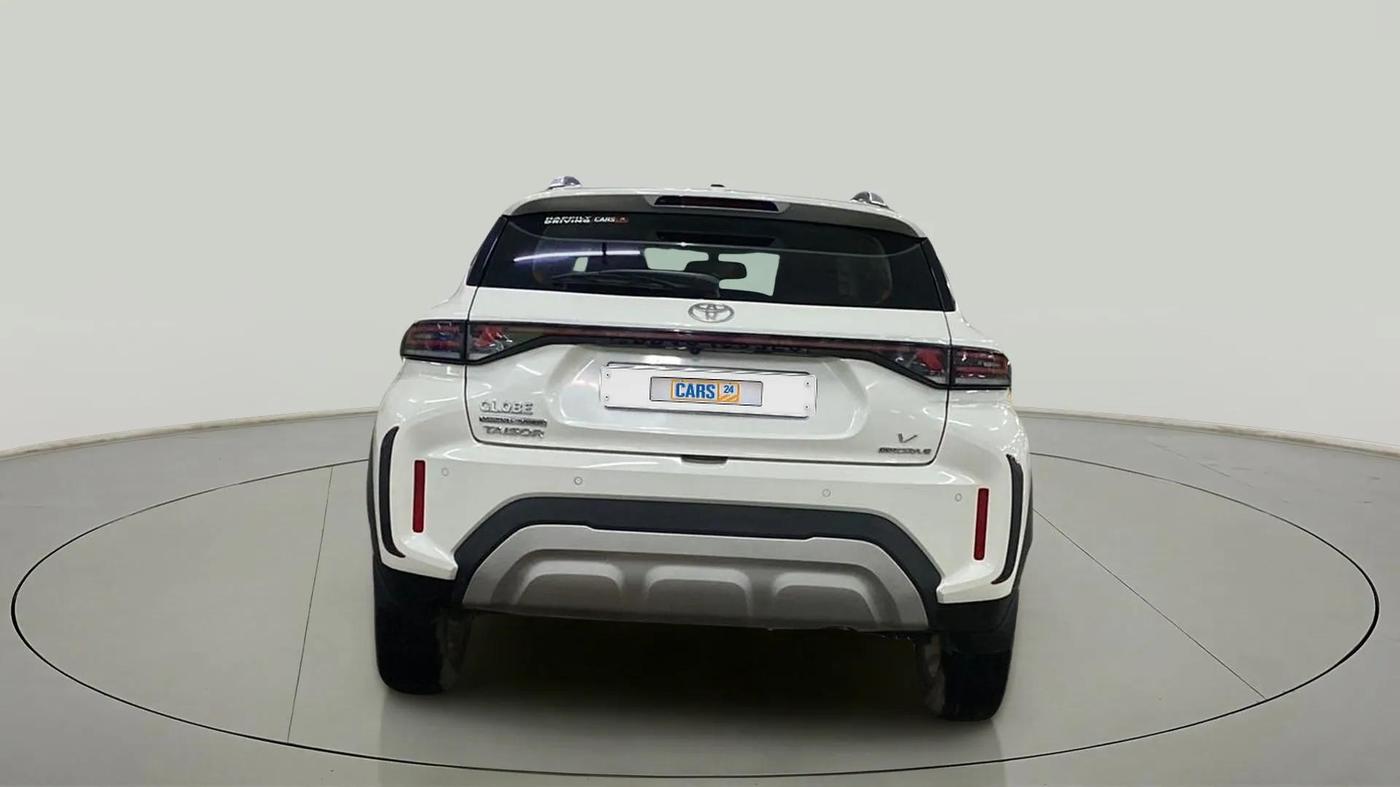2024 Toyota Urban Cruiser Taisor V 1.0 Petrol AT, Petrol, Automatic, 6,728 km, Back/Rear