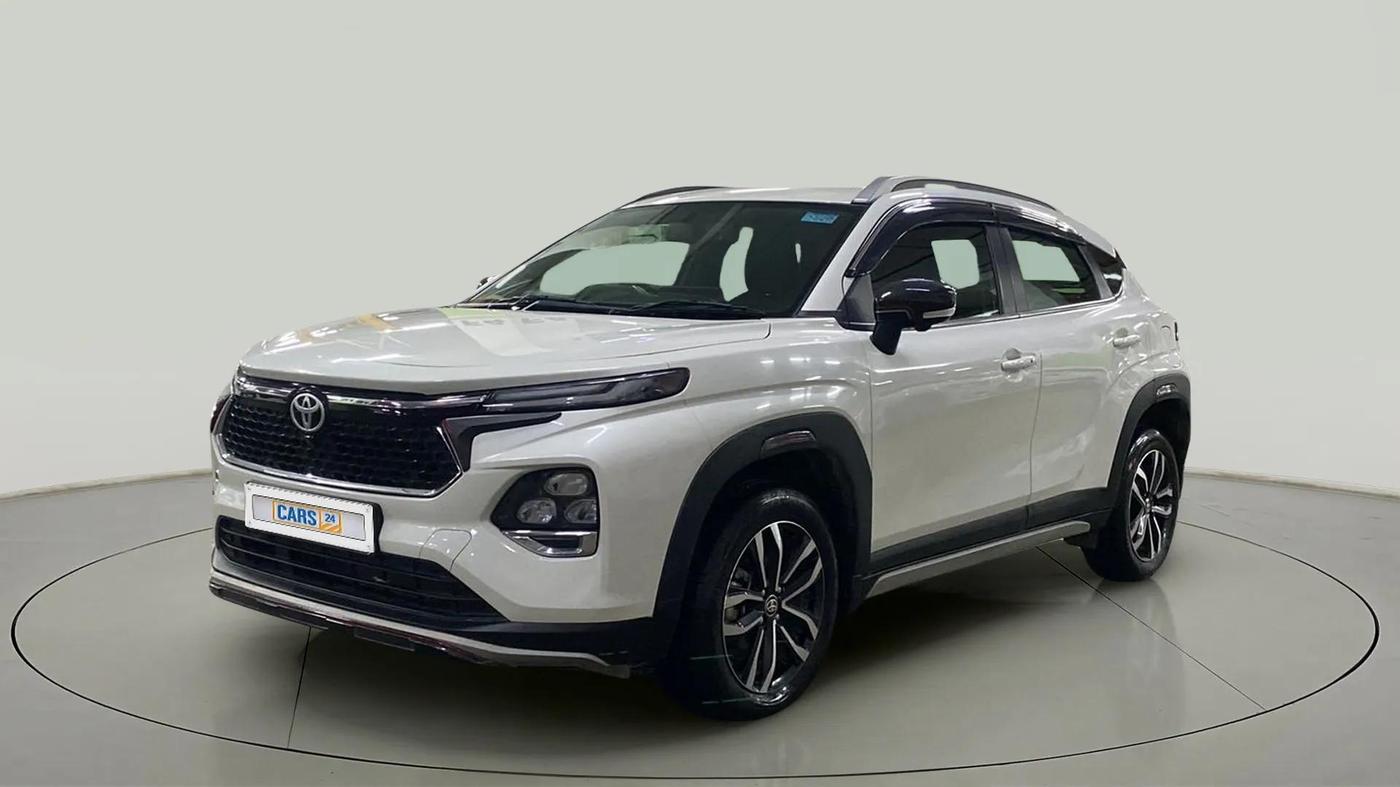 2024 Toyota Urban Cruiser Taisor V 1.0 Petrol AT, Petrol, Automatic, 6,728 km, Left Front Diagonal