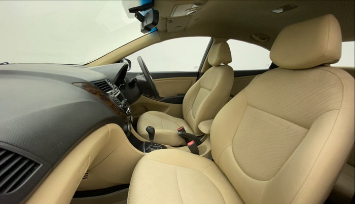 2015 Hyundai Verna FLUIDIC 4S 1.6 VTVT S(O), Petrol, Manual, 95,193 km, Right Side Front Door Cabin