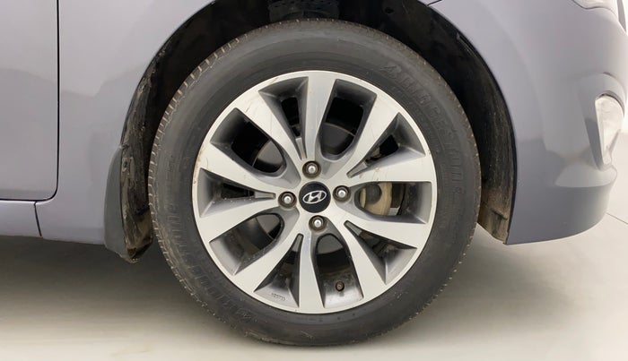 2015 Hyundai Verna FLUIDIC 4S 1.6 VTVT S(O), Petrol, Manual, 95,193 km, Right Front Wheel