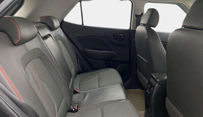 2020 Hyundai VENUE SX 1.0 (O) TURBO, Petrol, Manual, 75,063 km, Right Side Rear Door Cabin