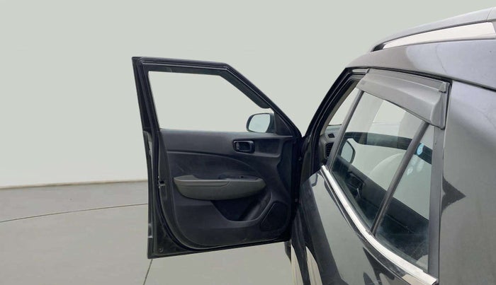 2020 Hyundai VENUE SX 1.0 (O) TURBO, Petrol, Manual, 75,063 km, LHS Front Door