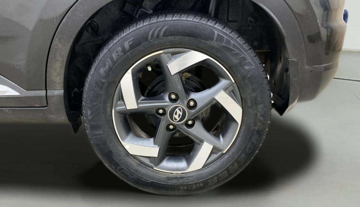 2020 Hyundai VENUE SX 1.0 (O) TURBO, Petrol, Manual, 75,063 km, Left Rear Wheel