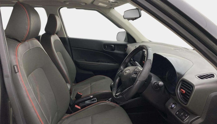 2020 Hyundai VENUE SX 1.0 (O) TURBO, Petrol, Manual, 75,063 km, Right Side Front Door Cabin