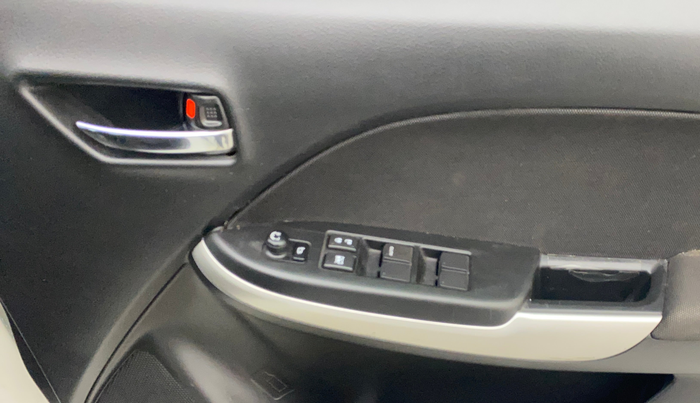 2016 Maruti Baleno ALPHA PETROL 1.2, Petrol, Manual, 32,561 km, Driver Side Door Panels Control