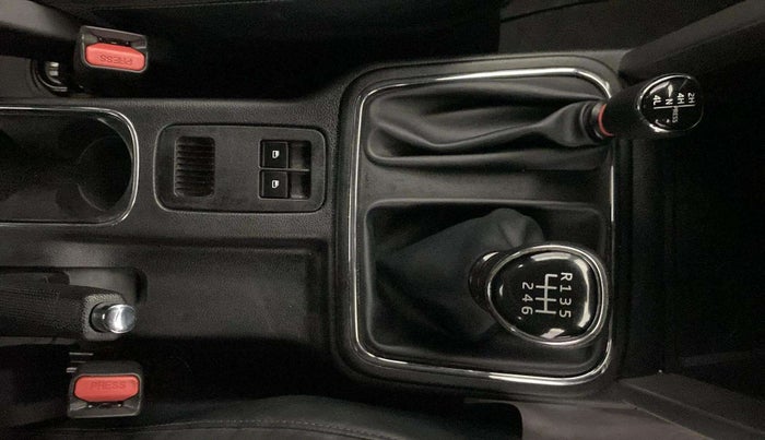 2020 Mahindra Thar LX HARD TOP 4WD MT, Diesel, Manual, 97,922 km, Gear Lever