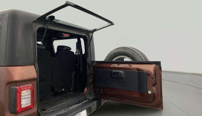2020 Mahindra Thar LX HARD TOP 4WD MT, Diesel, Manual, 97,922 km, Boot Door Open
