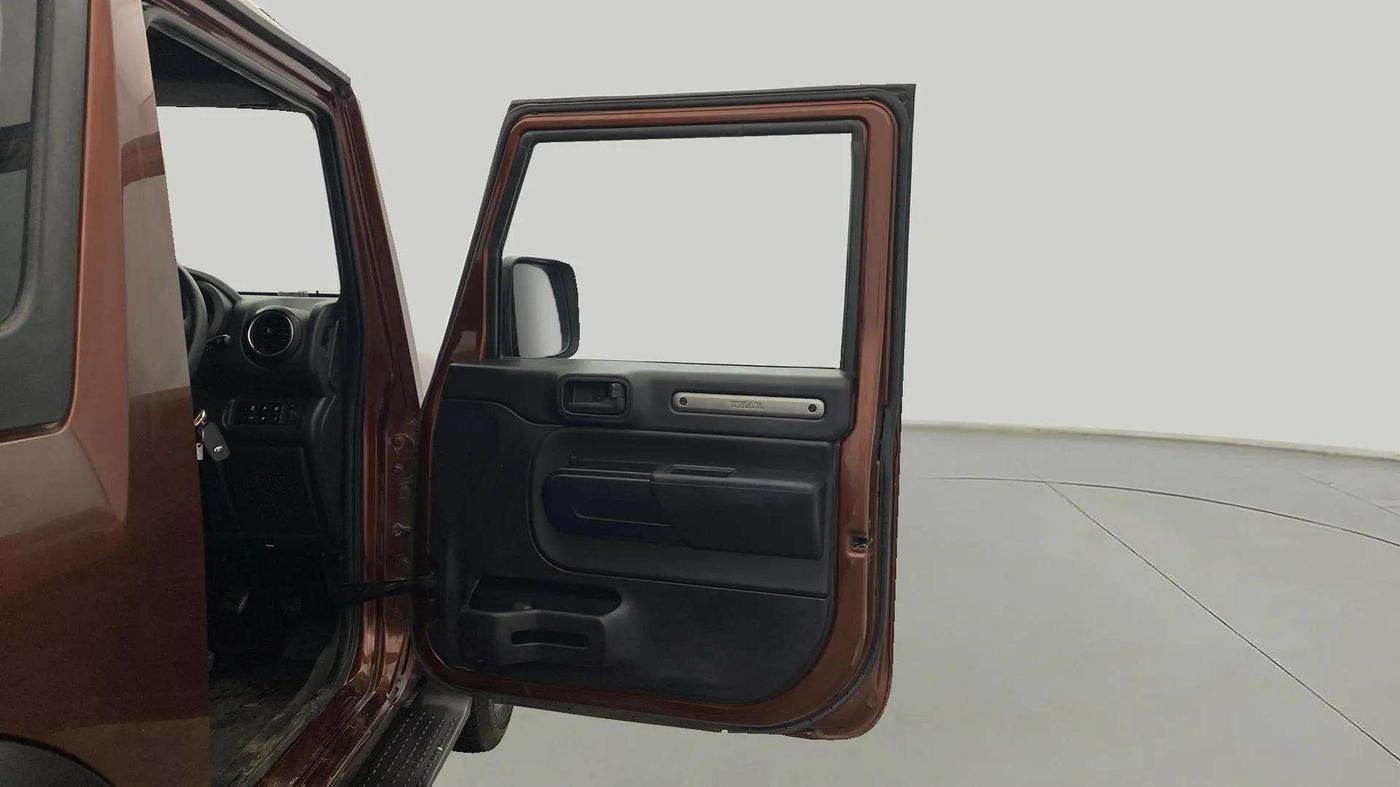 2020 Mahindra Thar LX HARD TOP 4WD MT, Diesel, Manual, 97,922 km, RHS Rear Door