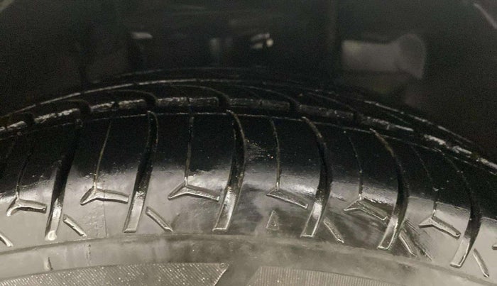 2017 Tata TIGOR XZ (O) PETROL, Petrol, Manual, 60,311 km, Right Front Tyre Tread