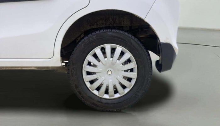 2016 Maruti Alto 800 LXI, Petrol, Manual, 70,806 km, Left Rear Wheel