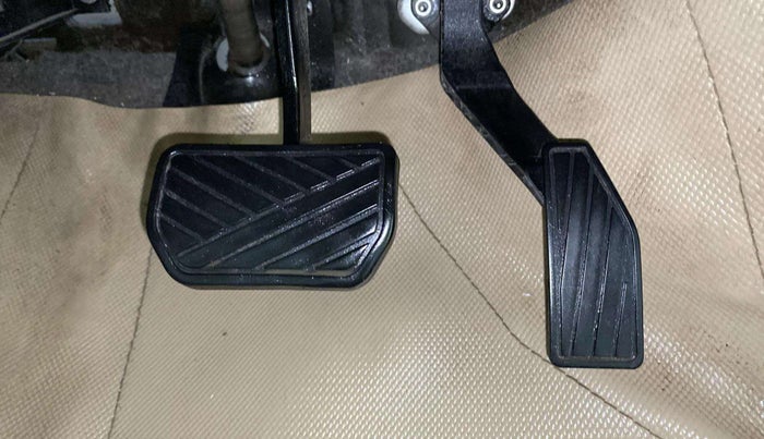 2018 Maruti Alto K10 VXI (O) AMT, Petrol, Automatic, 84,663 km, Pedals