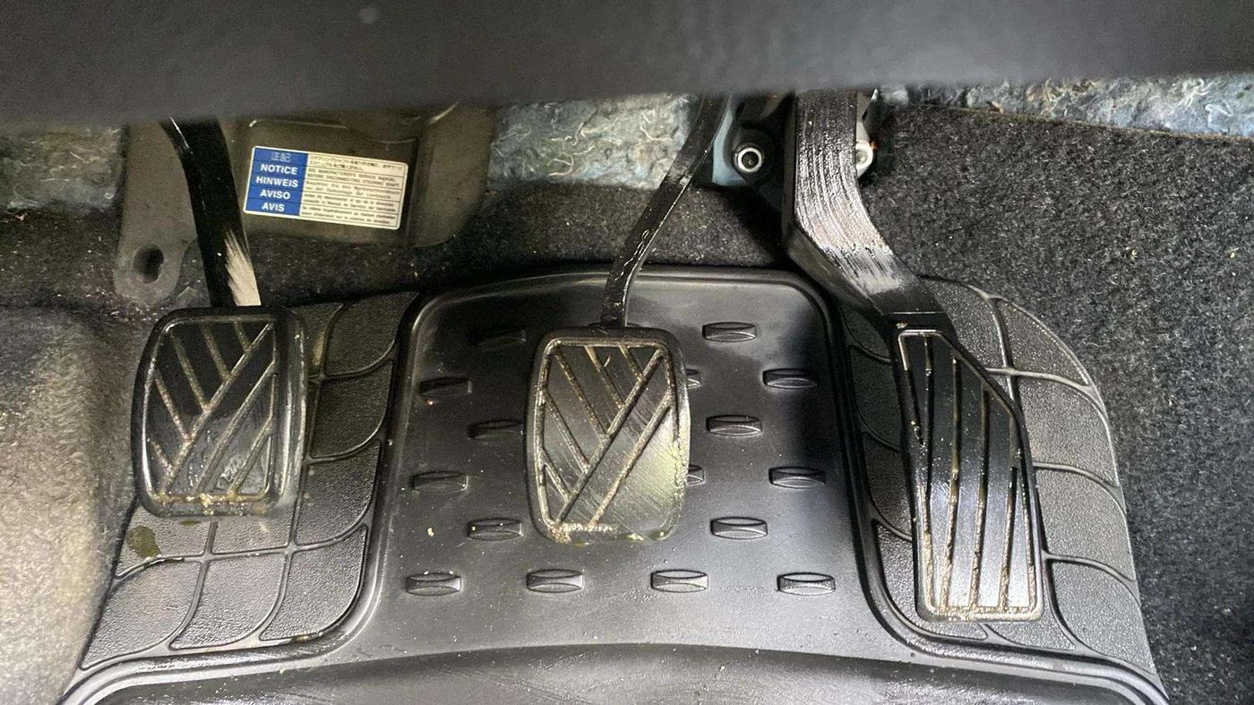 2021 Maruti S Cross SIGMA 1.5, Petrol, Manual, 72,389 km, Pedals