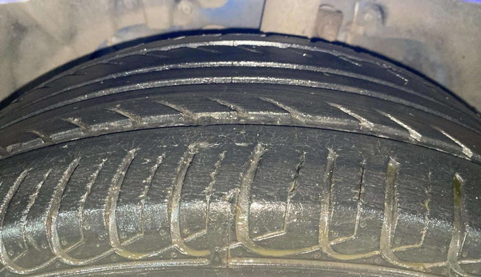 2015 Ford Ecosport TITANIUM 1.5L PETROL, Petrol, Manual, 53,895 km, Left Front Tyre Tread