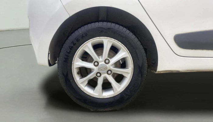2015 Hyundai Grand i10 ASTA AT 1.2 KAPPA VTVT, Petrol, Automatic, 60,158 km, Right Rear Wheel