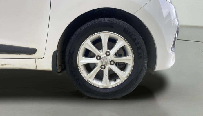 2015 Hyundai Grand i10 ASTA AT 1.2 KAPPA VTVT, Petrol, Automatic, 60,158 km, Right Front Wheel