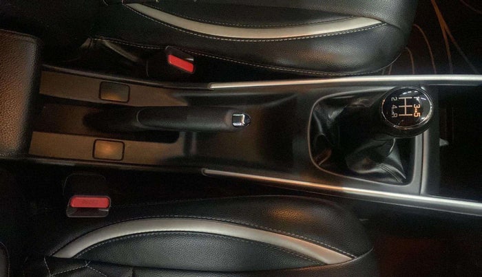 2018 Maruti Baleno ZETA PETROL 1.2, Petrol, Manual, 32,778 km, Gear Lever