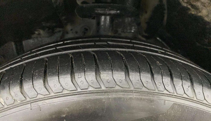 2019 MG HECTOR SHARP 1.5 DCT PETROL, Petrol, Automatic, 88,941 km, Left Front Tyre Tread