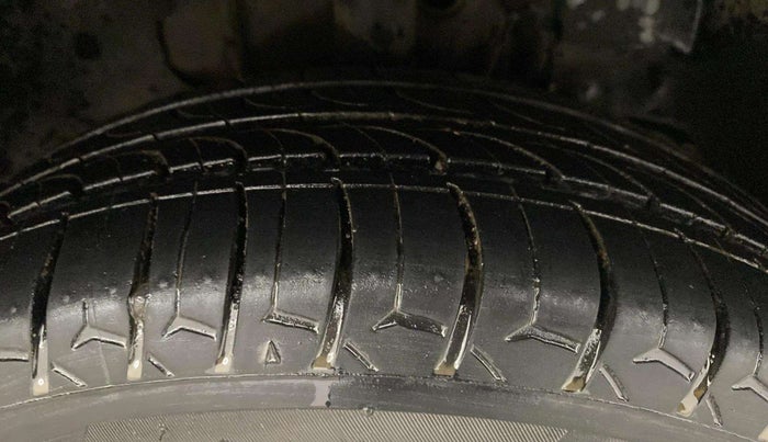 2022 Tata Tiago XZ PLUS CNG, CNG, Manual, 64,763 km, Right Front Tyre Tread