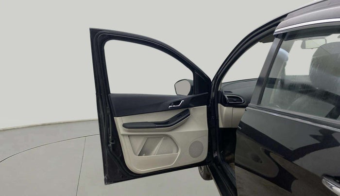 2022 Tata Tiago XZ PLUS CNG, CNG, Manual, 64,763 km, LHS Front Door