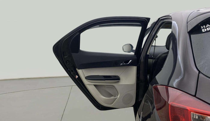 2022 Tata Tiago XZ PLUS CNG, CNG, Manual, 64,763 km, LHS Rear Door