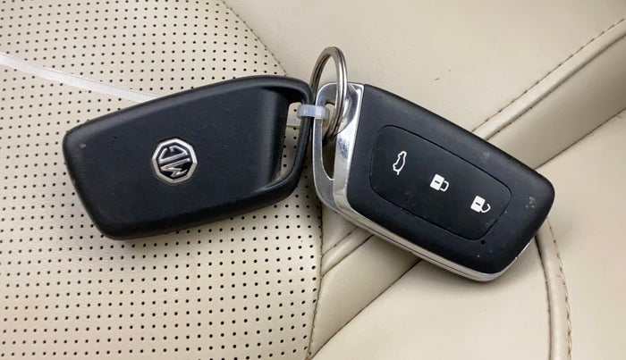 2021 MG HECTOR SHARP 1.5 DCT PETROL, Petrol, Automatic, 45,442 km, Key Close Up