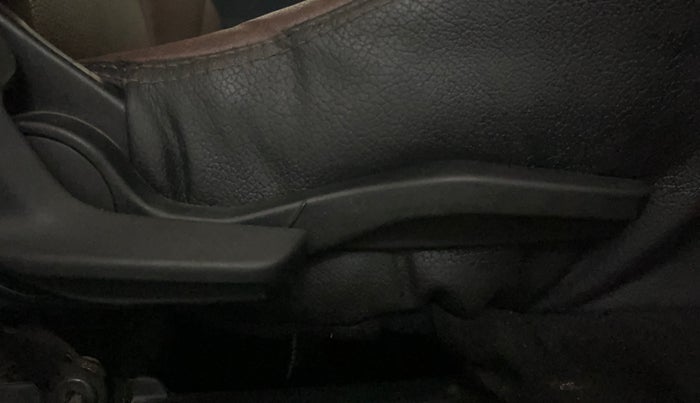 2020 Maruti Baleno ZETA PETROL 1.2, Petrol, Manual, 79,209 km, Driver Side Adjustment Panel