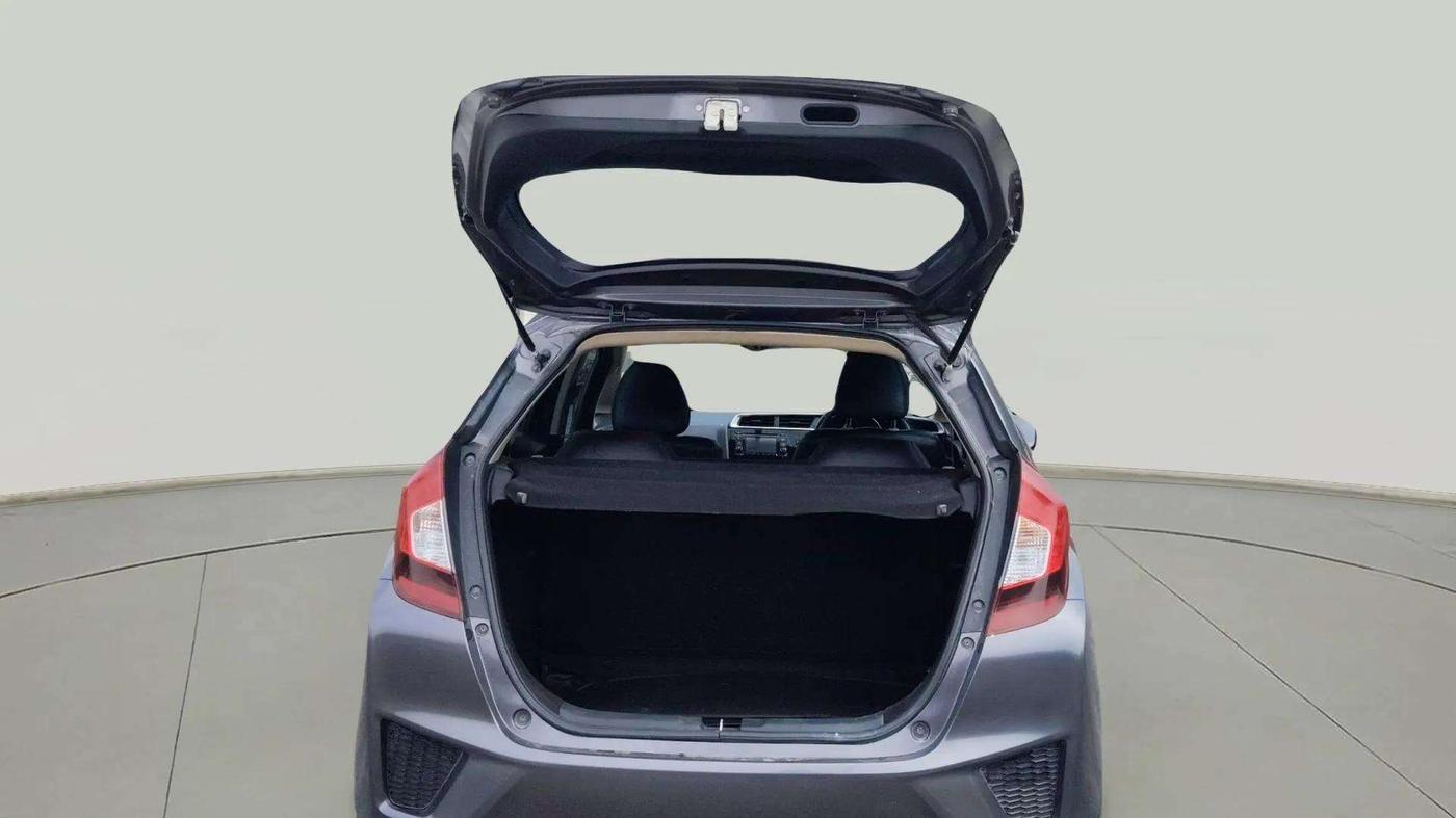 2017 Honda Jazz 1.2L I-VTEC V AT, Petrol, Automatic, 46,976 km, Boot Open Zoomed View