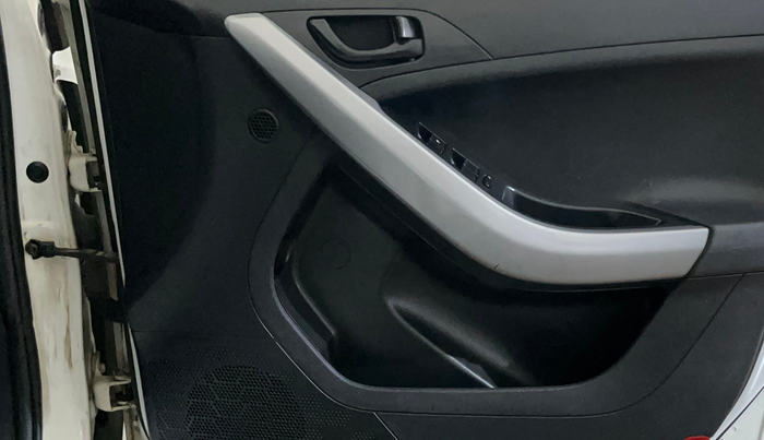 2021 Tata NEXON XMA SUNROOF DIESEL, Diesel, Automatic, 45,498 km, Driver Side Door Panels Control
