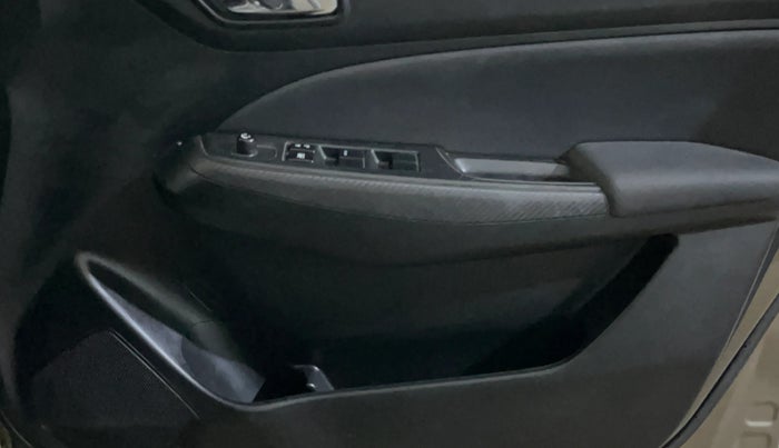 2020 Maruti Swift VXI, Petrol, Manual, 25,849 km, Driver Side Door Panels Control