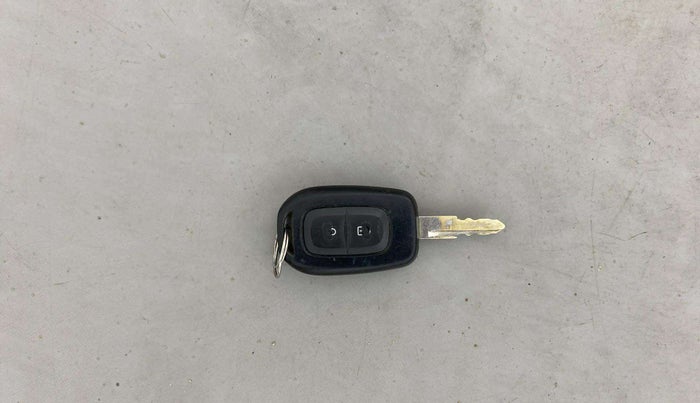 2021 Datsun Redi Go T(O) 1.0 AMT, Petrol, Automatic, 41,662 km, Key Close Up