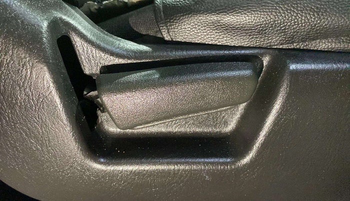 2022 Maruti Alto VXI, Petrol, Manual, 13,117 km, Driver Side Adjustment Panel