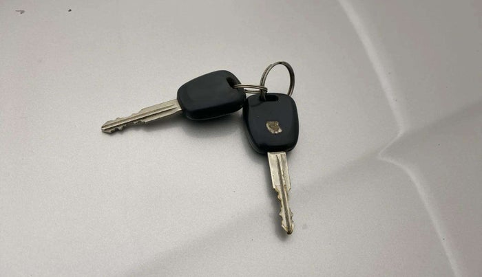 2014 Maruti Alto K10 VXI, Petrol, Manual, 19,048 km, Key Close Up