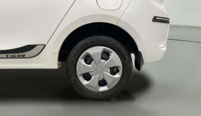 2022 Tata TIGOR XM CNG, CNG, Manual, 28,690 km, Left Rear Wheel