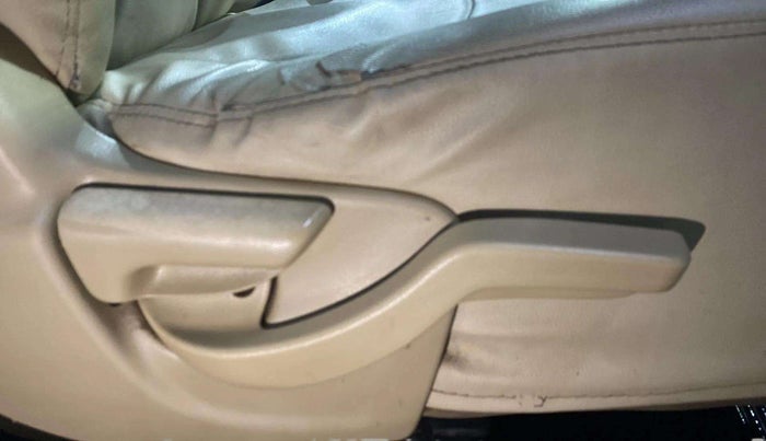 2014 Honda Brio S MT, Petrol, Manual, 61,145 km, Driver Side Adjustment Panel