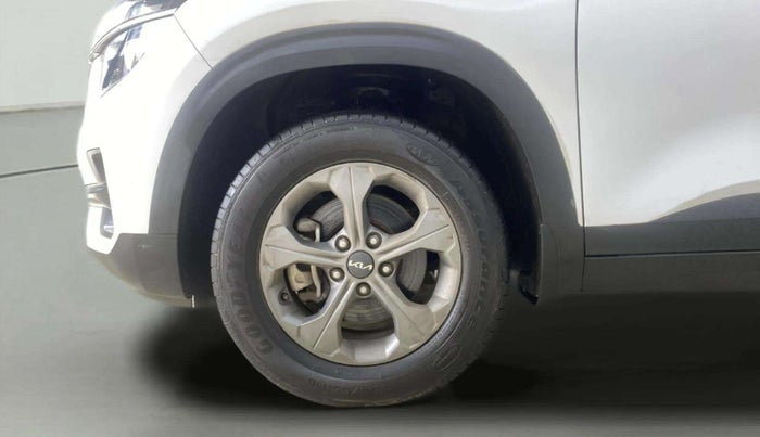 2023 KIA SELTOS  HTK PLUS 1.5 PETROL MT, Petrol, Manual, 14,972 km, Left Front Wheel