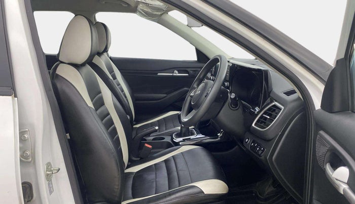 2023 KIA SELTOS  HTK PLUS 1.5 PETROL MT, Petrol, Manual, 14,972 km, Right Side Front Door Cabin