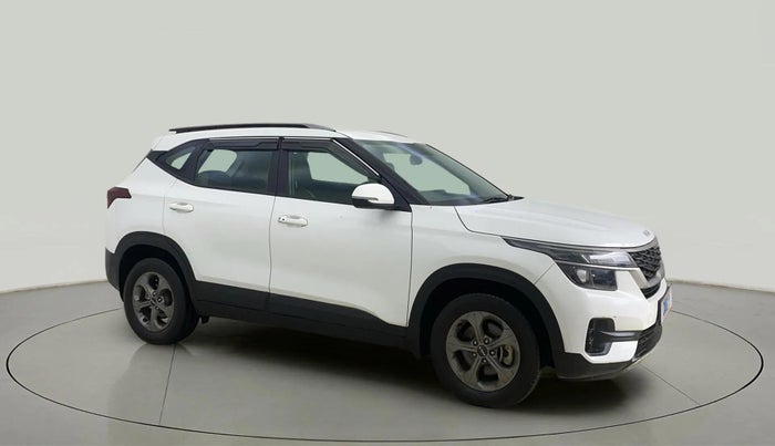 2023 KIA SELTOS  HTK PLUS 1.5 PETROL MT, Petrol, Manual, 14,972 km, Right Front Diagonal