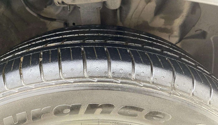 2023 KIA SELTOS  HTK PLUS 1.5 PETROL MT, Petrol, Manual, 14,972 km, Right Front Tyre Tread