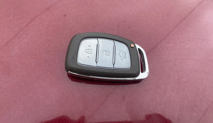 2015 Hyundai Grand i10 ASTA 1.2 KAPPA VTVT, Petrol, Manual, 1,18,778 km, Key Close Up