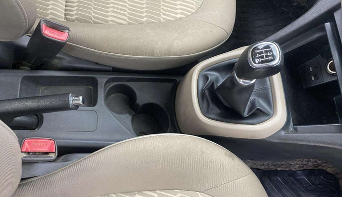 2018 Hyundai Xcent S 1.2, Petrol, Manual, 1,00,881 km, Gear Lever
