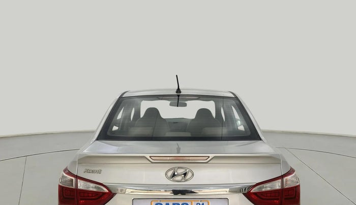 2018 Hyundai Xcent S 1.2, Petrol, Manual, 1,00,881 km, Rear Windshield