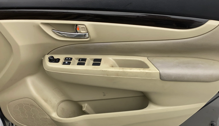 2015 Maruti Ciaz ZXI+, Petrol, Manual, 77,248 km, Driver Side Door Panels Control